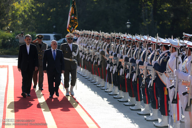 Official welcome for Iraqi prime minister in Tehran