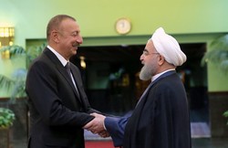 Ruhani "Azerbaycan Cumhuriyet Bayramı"nı kutladı