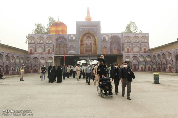 حضور زائران اربعین حسینی در مرز مهران