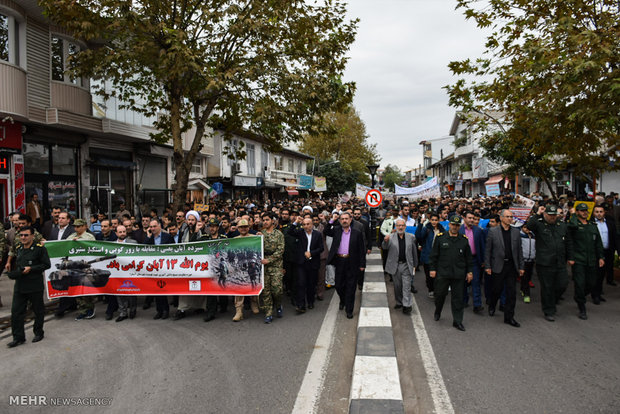 راهپیمایی روز 13 آبان در آستارا / مهدی حسین نژادی