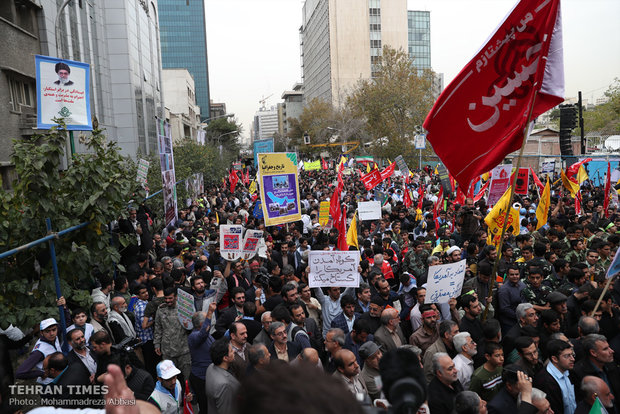 Iranians commemorate U.S. embassy takeover