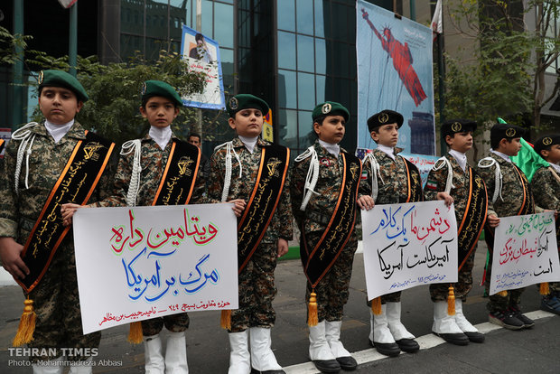 Iranians commemorate U.S. embassy takeover