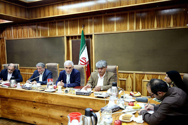 نشست اعضای شورای شهر تهران با معاون عمرانی وزیر کشور تشکیل شد