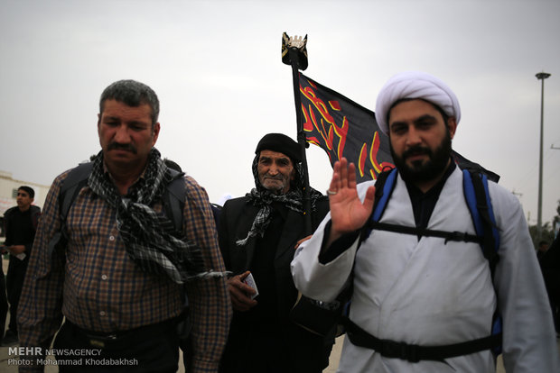 بازدید رئیس جمعیت هلال احمر از پایانه‌های مرزی ایران و عراق و خدمت‌رسانی به زائران اربعین حسینی