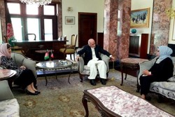 «اشرف غنی» با وزیر خارجه اندونزی دیدار و گفتگو کرد