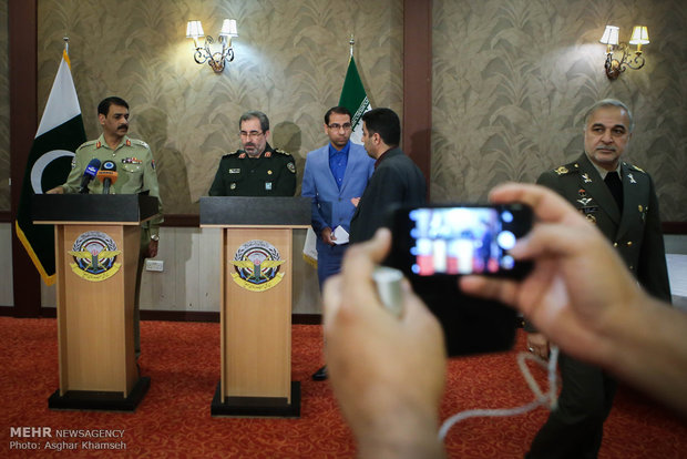 Presser of Pakistan Armed Forces spokesman in Tehran