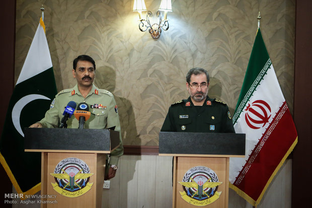 Presser of Pakistan Armed Forces spokesman in Tehran