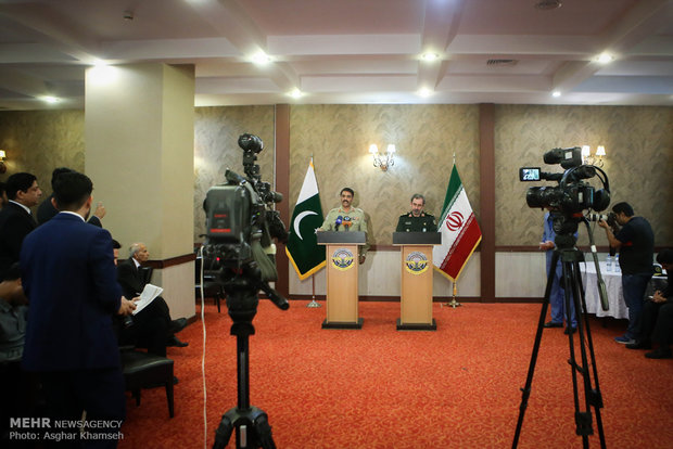 Presser of Pakistan Armed Forces spokesman in Tehran