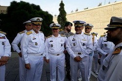 مراسم تودیع و معارفه فرماندهان جدید و قدیم نیروی دریایی ارتش برگزار شد