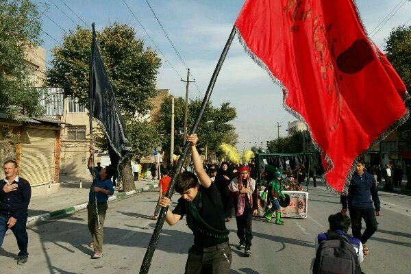 همایش پیاده‌روی حرم تا حرم در شهرکرد برگزار شد