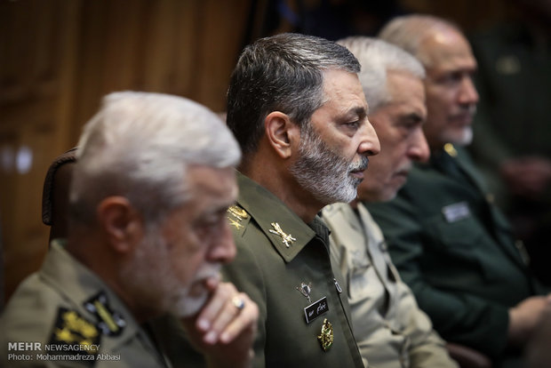 مراسم تعيين النائب والمساعد الثقافي في الجيش الإيراني