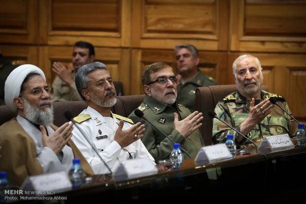 مراسم تعيين النائب والمساعد الثقافي في الجيش الإيراني