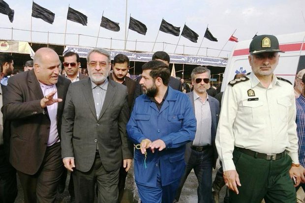 وزیر کشور در راهپیمایی ۲۲ بهمن حضور یافت