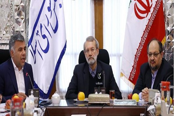 Larijani calls for promoting foreign investment