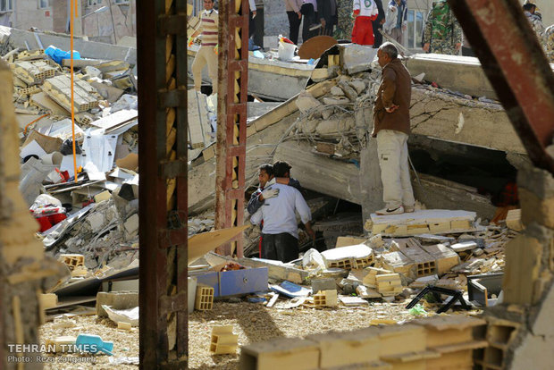 Western Iran magnitude 7.3 quake leaves at least 220 dead, thousands injured