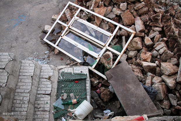 خسارات زلزله در روستای خانم آباد روانسر