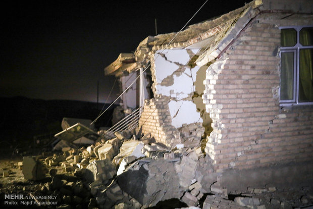 وضعیت روستاهای غرب کشور در نخستین شب پس از زلزله کرمانشاه