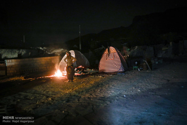 وضعیت روستاهای غرب کشور در نخستین شب پس از زلزله کرمانشاه
