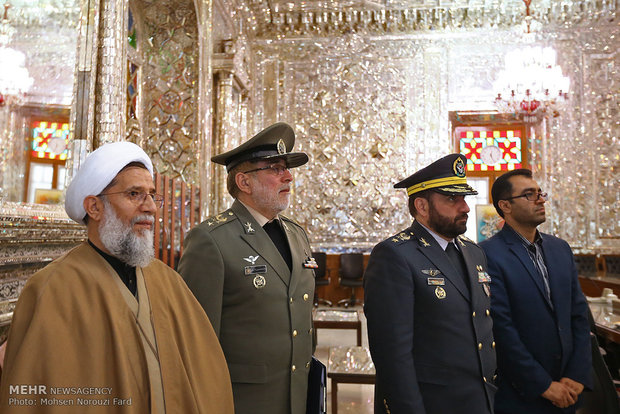 دیدار فرماندهان ارتش جمهوری اسلامی ایران با رئیس مجلس شورای اسلامی