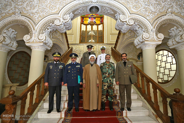 دیدار فرماندهان ارتش جمهوری اسلامی ایران با رئیس مجلس شورای اسلامی