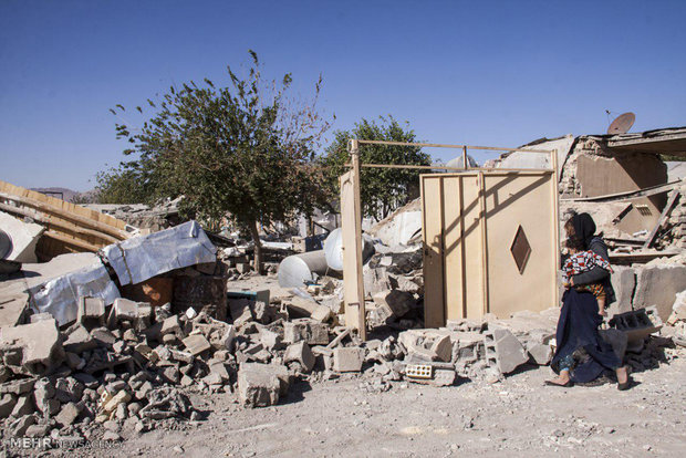 Fotoğraflarla acı deprem olayına bir bakış