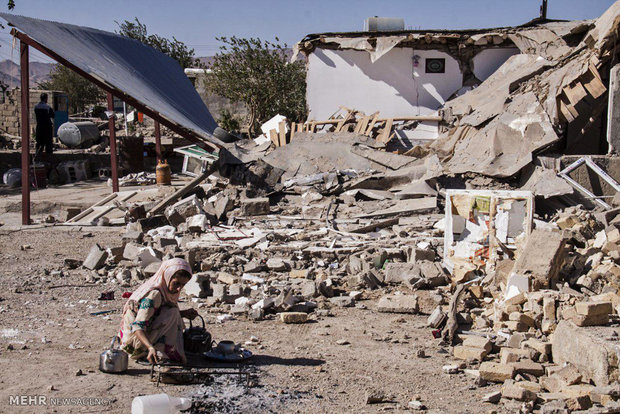 Fotoğraflarla acı deprem olayına bir bakış