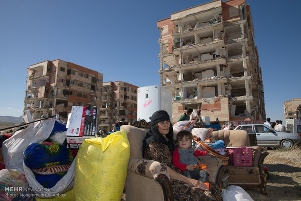 Earthquake damage in Sarpol-e-Zahab