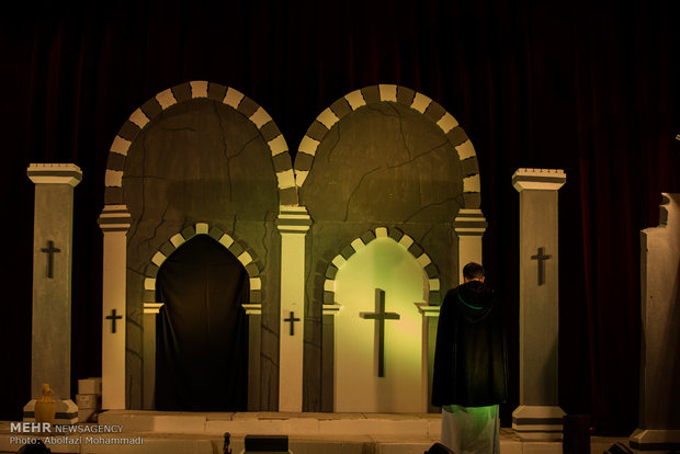 اجرای تئاتر  راز صومعه