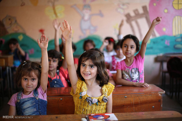 التعليم لم يتوقف تحت نيران الحرب في سوريا
