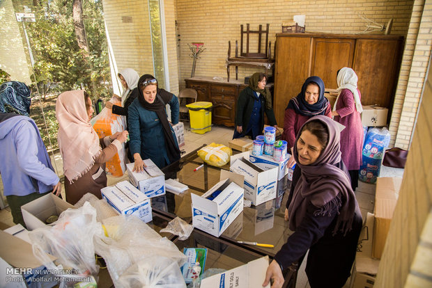 Zoroastrians send aid to quake-hit fellow Iranians