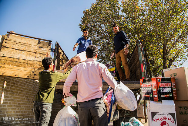 Zoroastrians send aid to quake-hit fellow Iranians