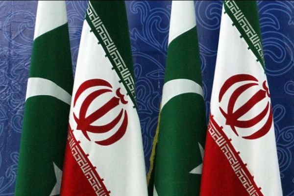 تفاهم‌نامه‌ توسعه تجاری بین ایران و پاکستان امضا شد