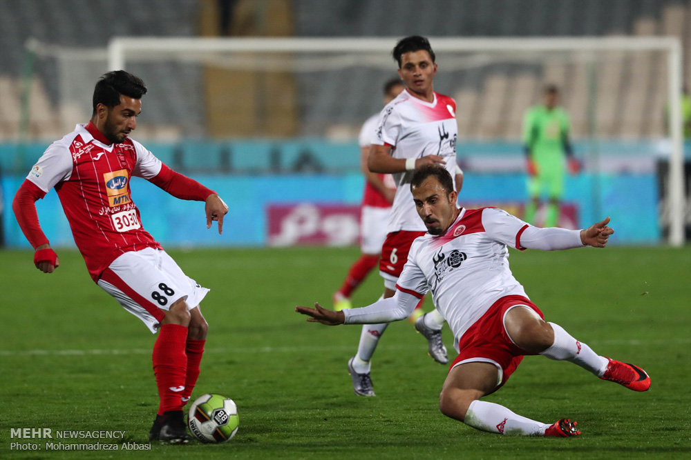 دیدار تیم های پرسپولیس تهران و پدیده مشهد