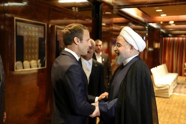 Ruhani ile Macron telefonda görüştü