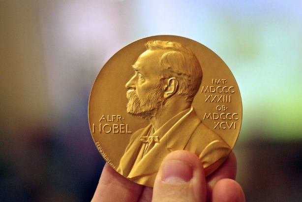 أرشيف نوبل لعام 1967 يكشف ترشح ثلاثة أدباء ايرانيين لأفضل جائزة عالمية
