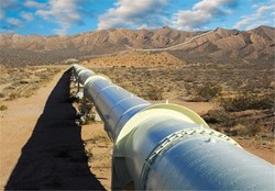شکستگی لوله انتقال نفت مارون در شهرستان اردل