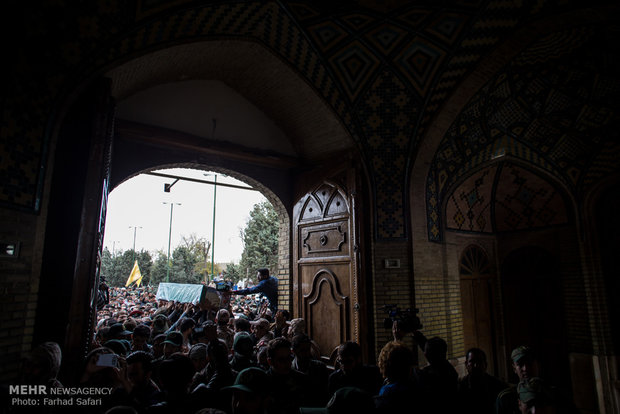 مراسم تشییع پیکر شهید مدافع حرم روح‌الله رحیمی در قزوین