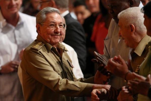 Küba'da 62 yıl sonra Castro devri kapanıyor