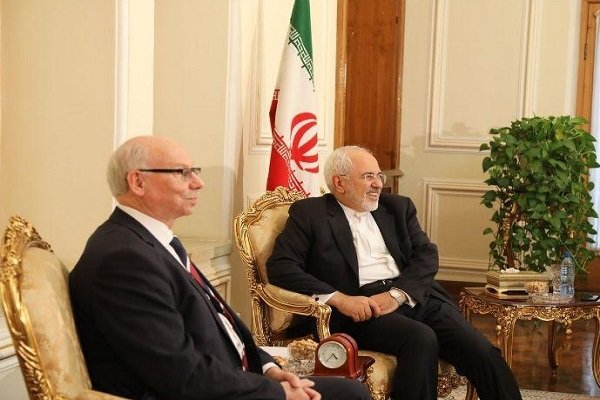 FM Zarif receives EP’s Lewandowski in Tehran