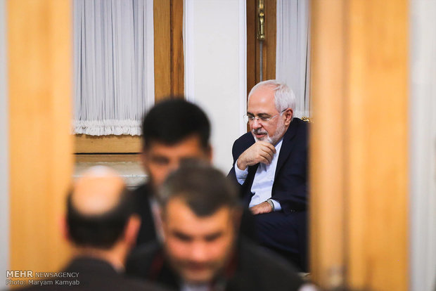 Zarif meets with Latvian amb., Afghan deputy FM