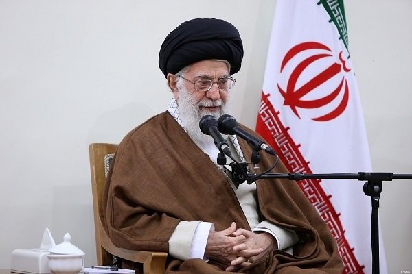 قائد الثورة الاسلامية: الاهتمام بالزكاة من أولويات نظام الجمهورية الاسلامية