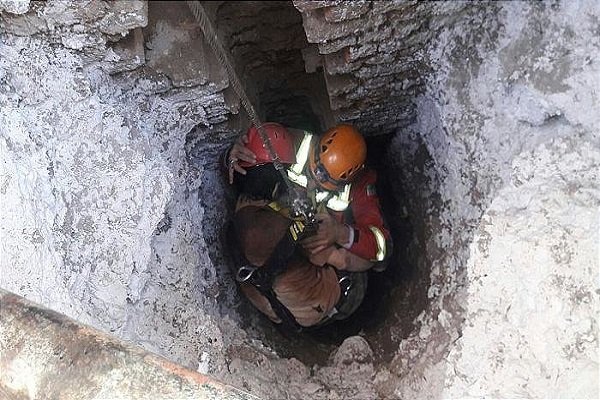 سقوط کارگر افغان در چاهی به عمق ۲۵متر/ مصدومیت شدید مقنی