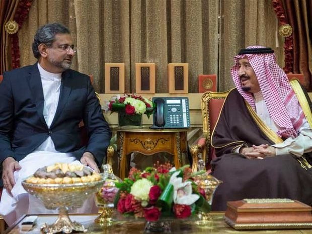 پاکستانی وزیر اعظم کی سعودی عرب کے بادشاہ سے ملاقات
