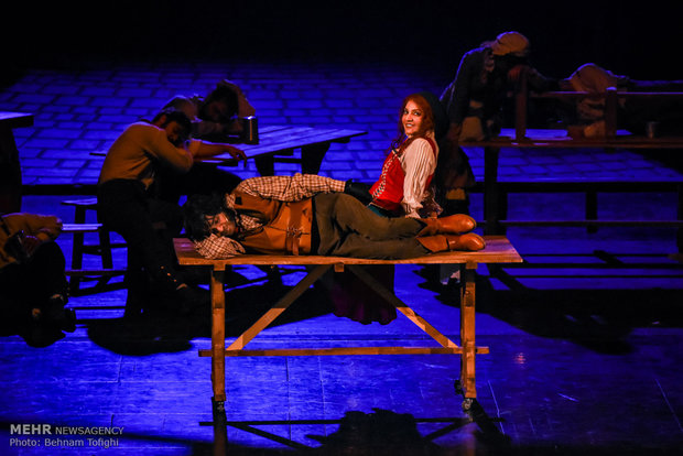 مسرحة "أوليفر تويست" على خشبة المسرح الايراني