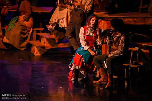 مسرحة "أوليفر تويست" على خشبة المسرح الايراني