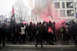 درگیری پلیس و مخالفین حزب راستگرای «ای اف دی» در آلمان