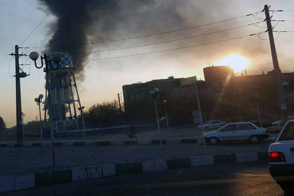 منشأ دود صبحگاهی جنوب تهران مشخص شد/آتش سوزی در انبار ۷۰۰متری چوب