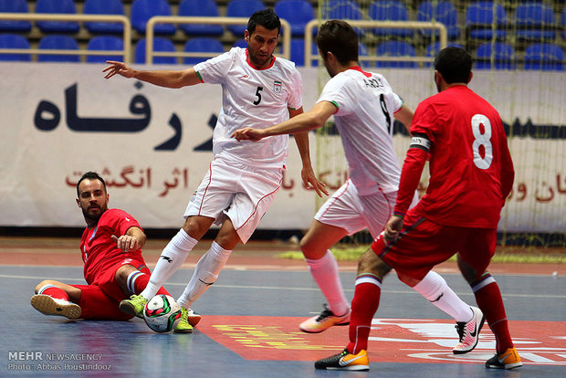 Iran wins over Kazakhstan at Isfahan Futsal Tourney