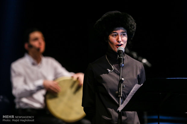 Iranian vocalists' triple performance