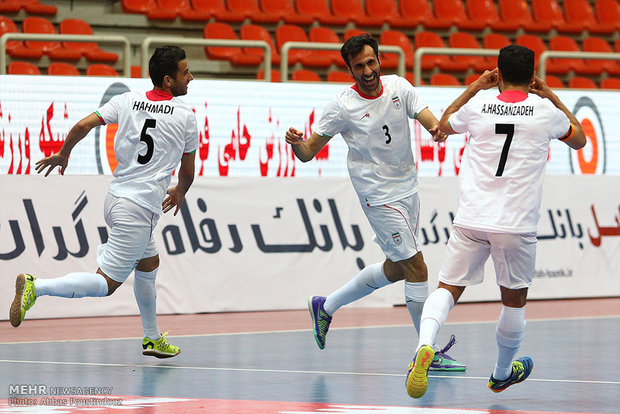 Iran wins over Kazakhstan at Isfahan Futsal Tourney